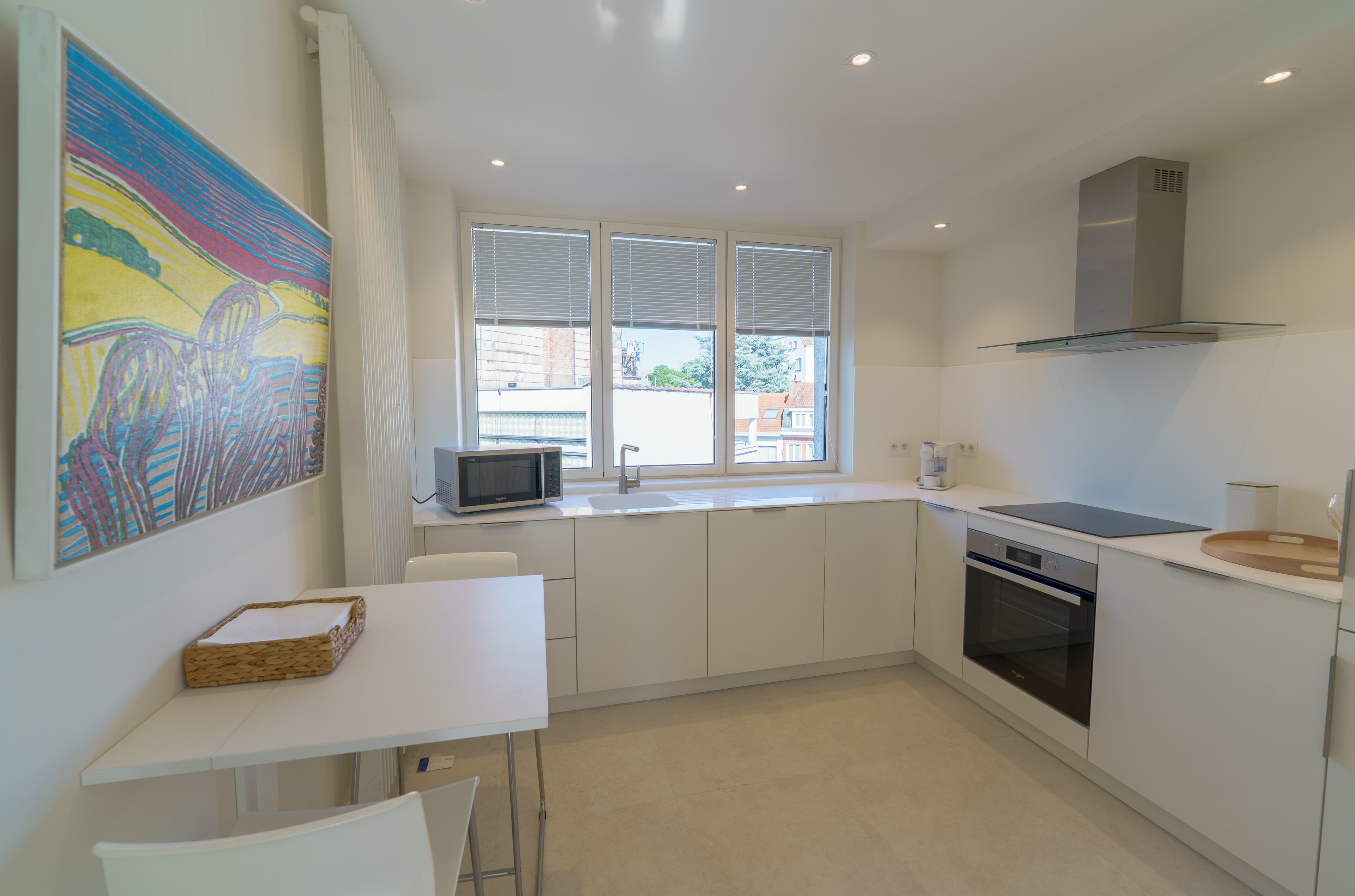 The second kitchen, fully equipped, on the top floor beside the rooftop terrace